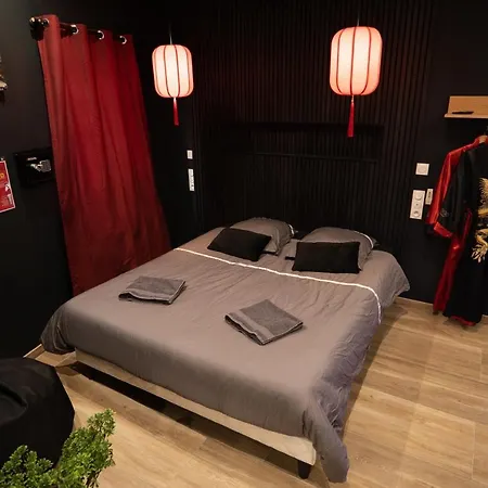 Capsule Japon - Jacuzzi - Netflix & Ecran Cinema - Xbox