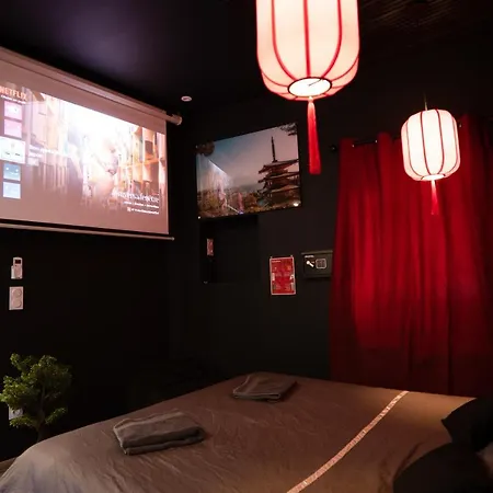 Capsule Japon - Jacuzzi - Netflix & Ecran Cinema - Xbox *
