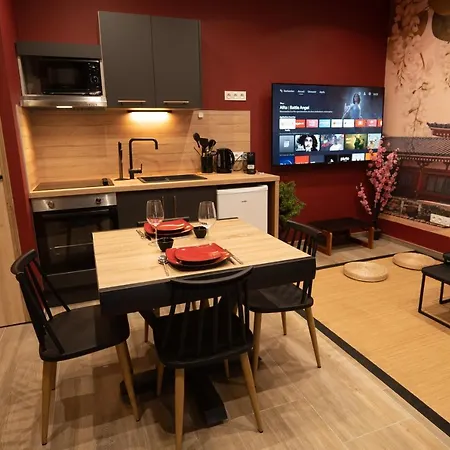 Апартаменты Capsule Japon - Jacuzzi - Netflix & Ecran Cinema - Xbox
