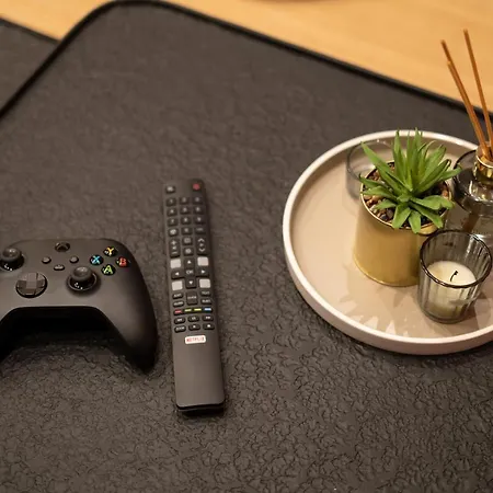 Appartement Capsule Japon - Jacuzzi - Netflix & Ecran Cinema - Xbox